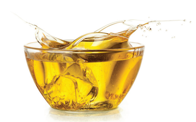 Picture of XiaPure Chia Oil filled into a transparent glass cup